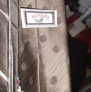 Hansom tie